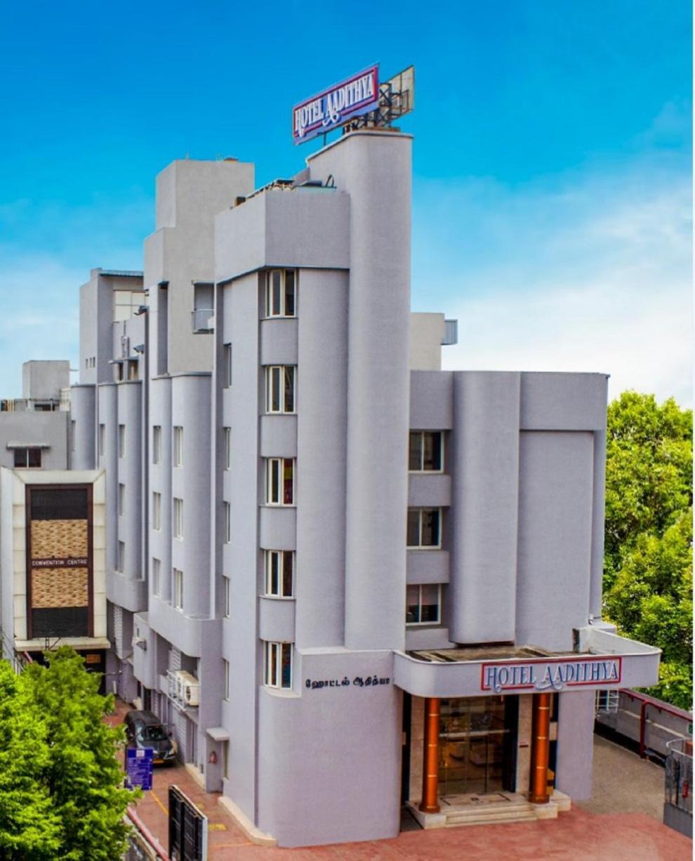 Hotel Aadithya Chennai Bagian luar foto