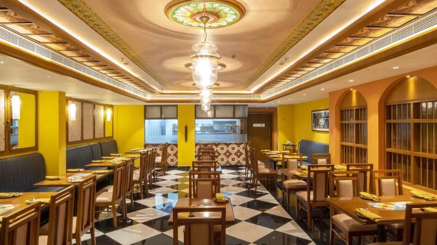 Hotel Aadithya Chennai Bagian luar foto